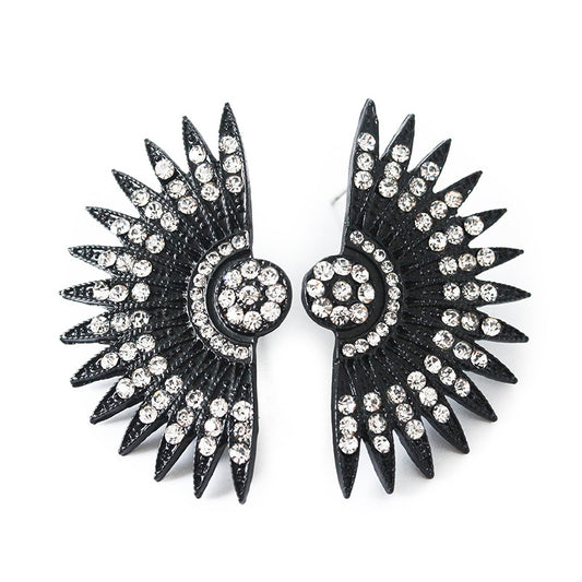 Qingdao Retro Fan-shaped Earrings Fashion