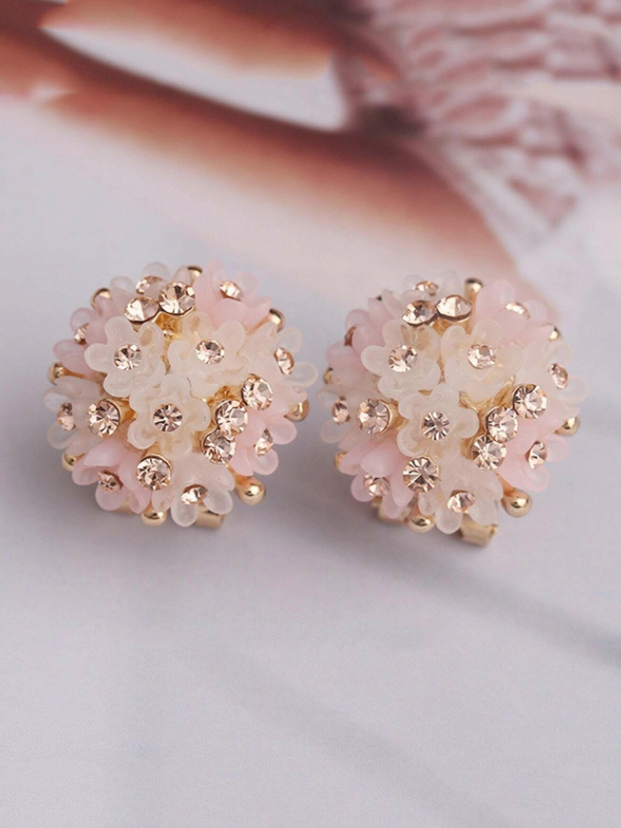 Round Flower Cluster Earrings